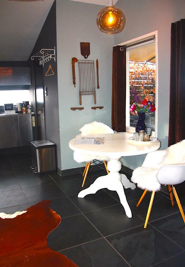 Garden House, Private Studio Apartment With Wifi And Free Parking For 1 Car Weesp Kültér fotó